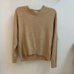 H&M Cream Acrylic Long Sleeve Size S Sweater